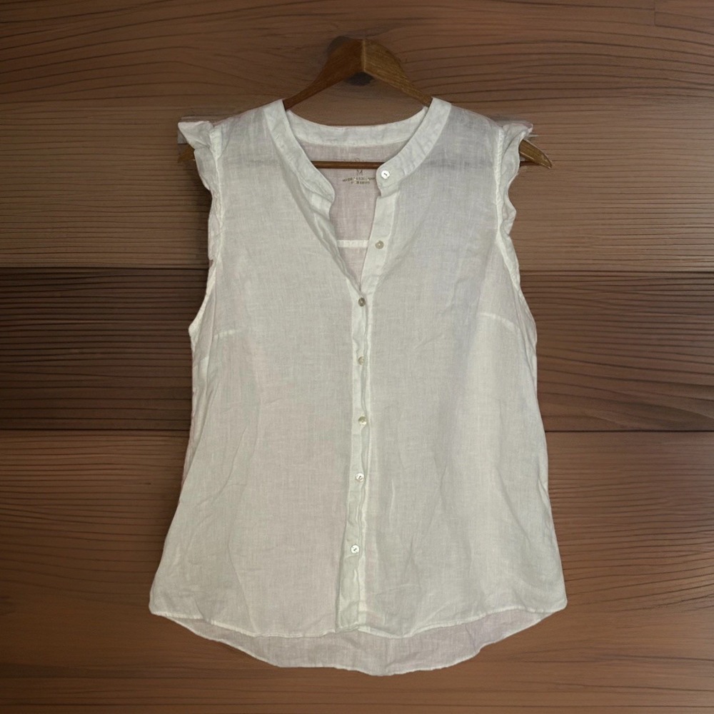 Lilly Pulitzer Women's M White 100% Linen Sleeveless Button Front Ruffle Button